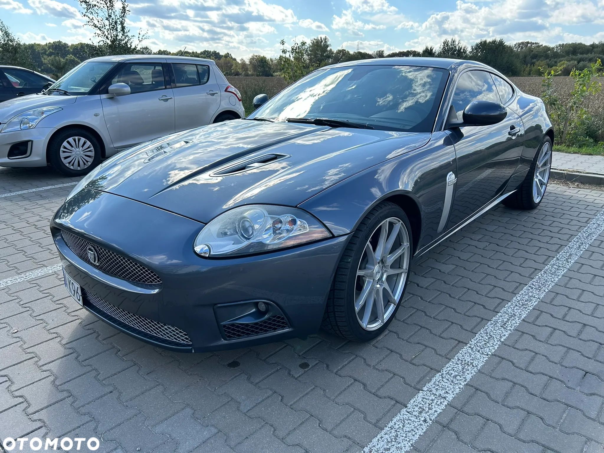 Jaguar XK XKR Coupe - 1