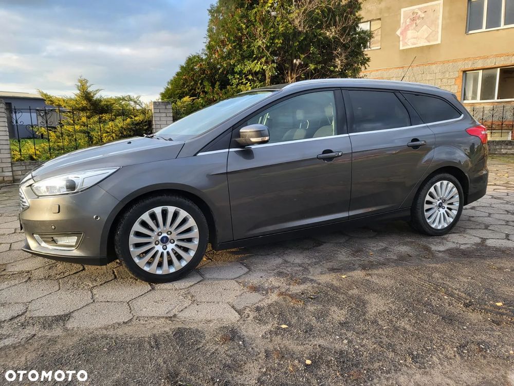 Ford Focus 1.0 EcoBoost STart-Stopp-System TITANIUM - 37