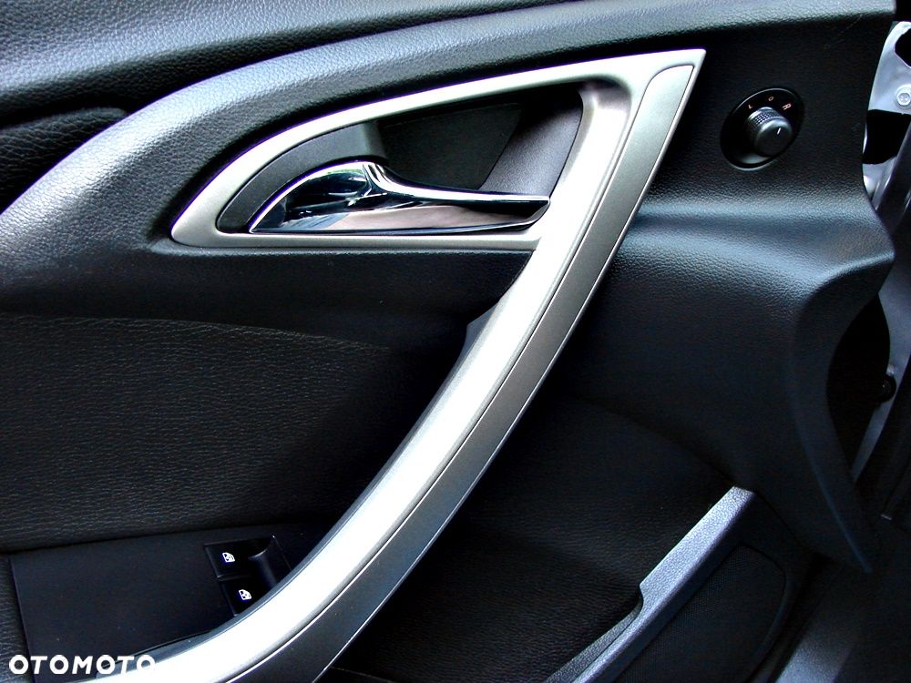 Opel Astra 1.4 Turbo Cosmo - 31