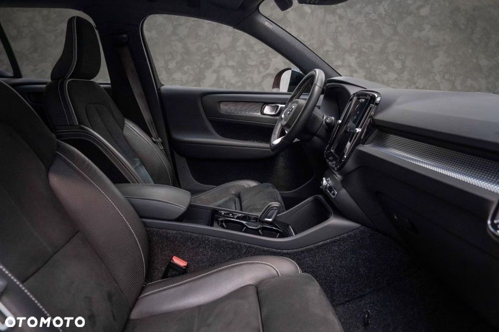 Volvo XC 40 T5 Twin Engine DKG R-Design - 16