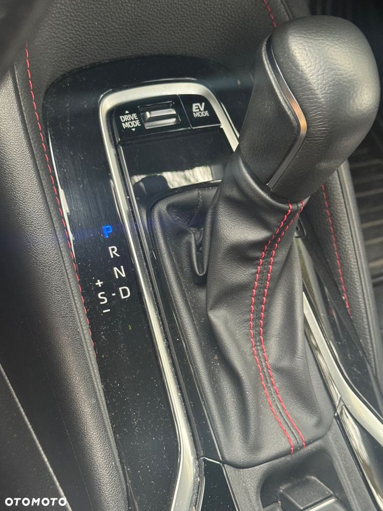 Toyota Corolla 2.0 Hybrid GR Sport - 25