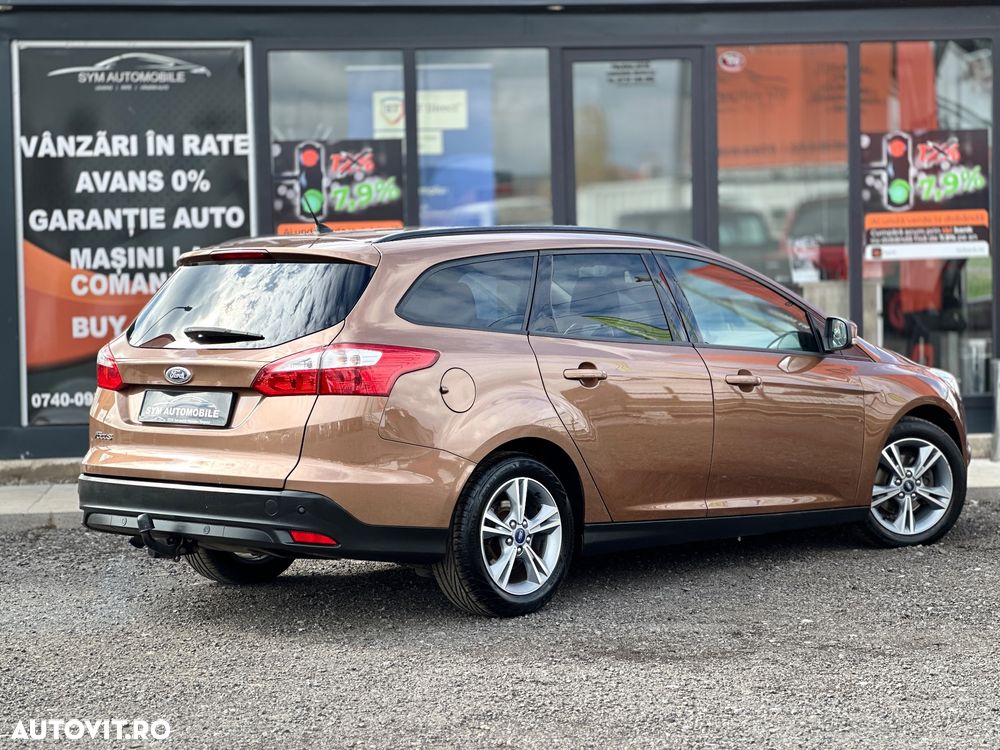 Ford Focus Turnier 1.6 TDCi DPF Start-Stopp-System Titanium - 3