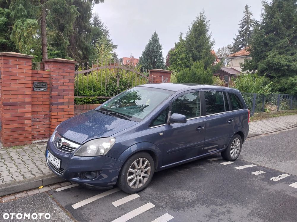 Opel Zafira - 8