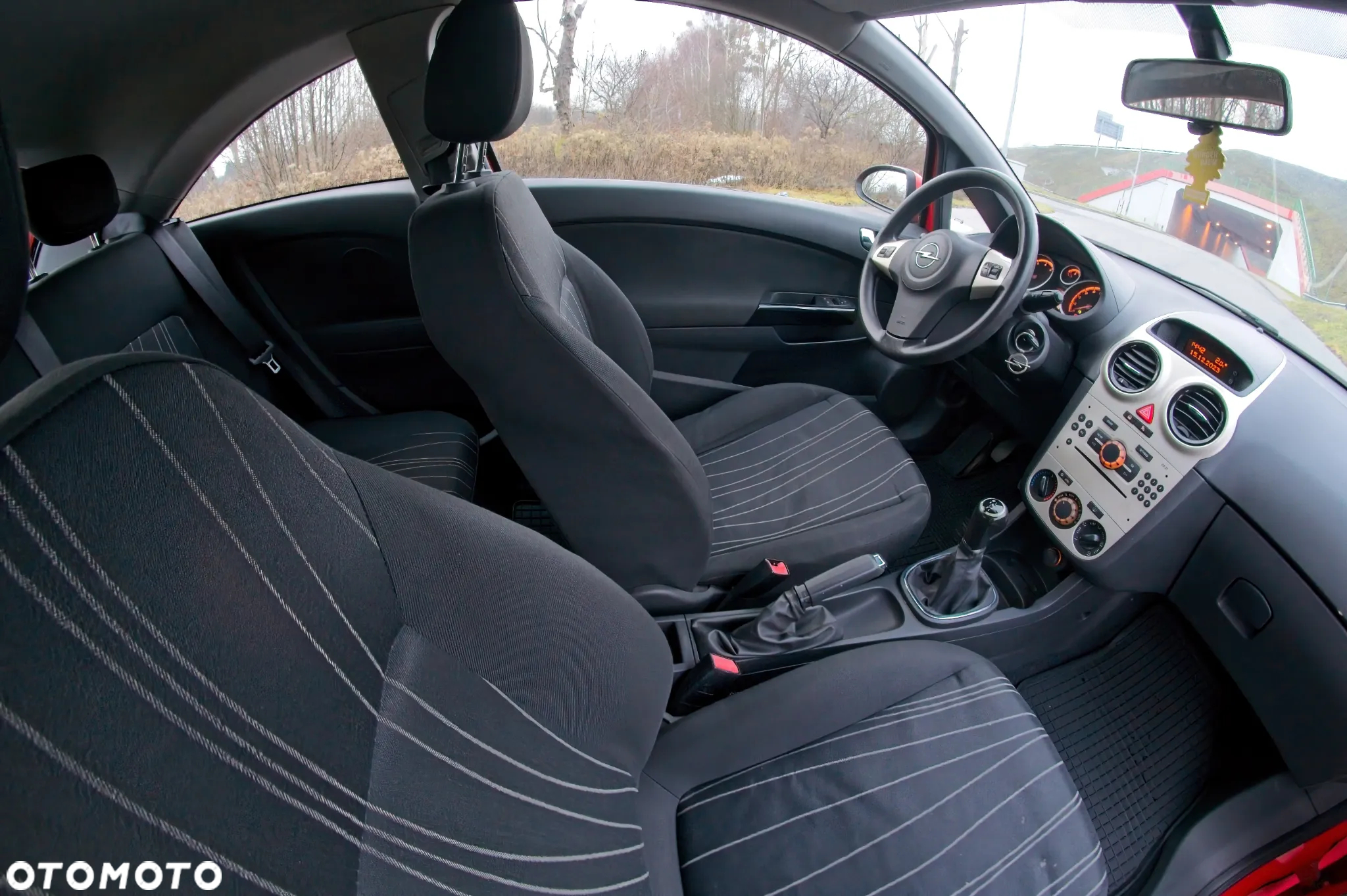 Opel Corsa 1.2 16V Enjoy - 23