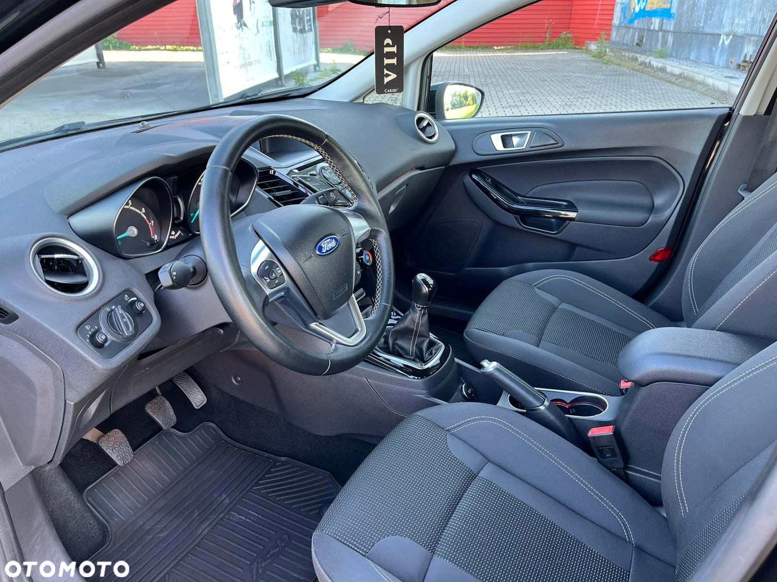 Ford Fiesta 1.0 Titanium - 12