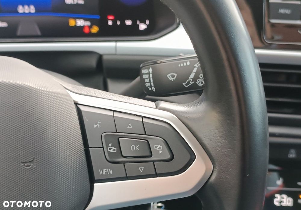 Volkswagen T-Roc - 30