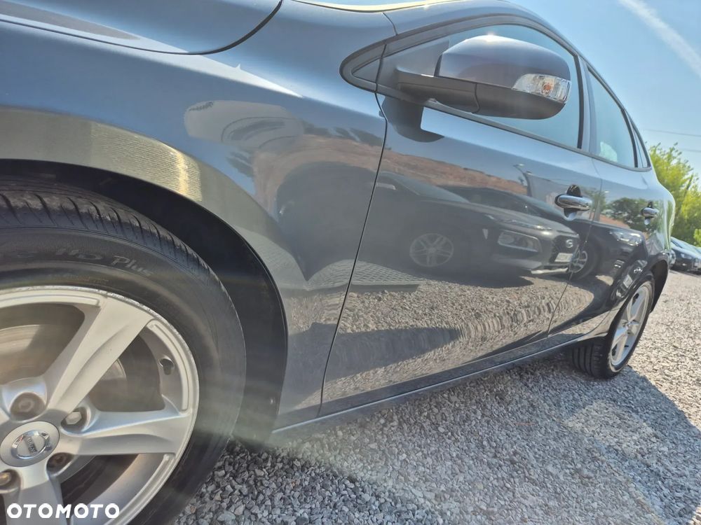 Volvo V40 D2 Momentum - 20