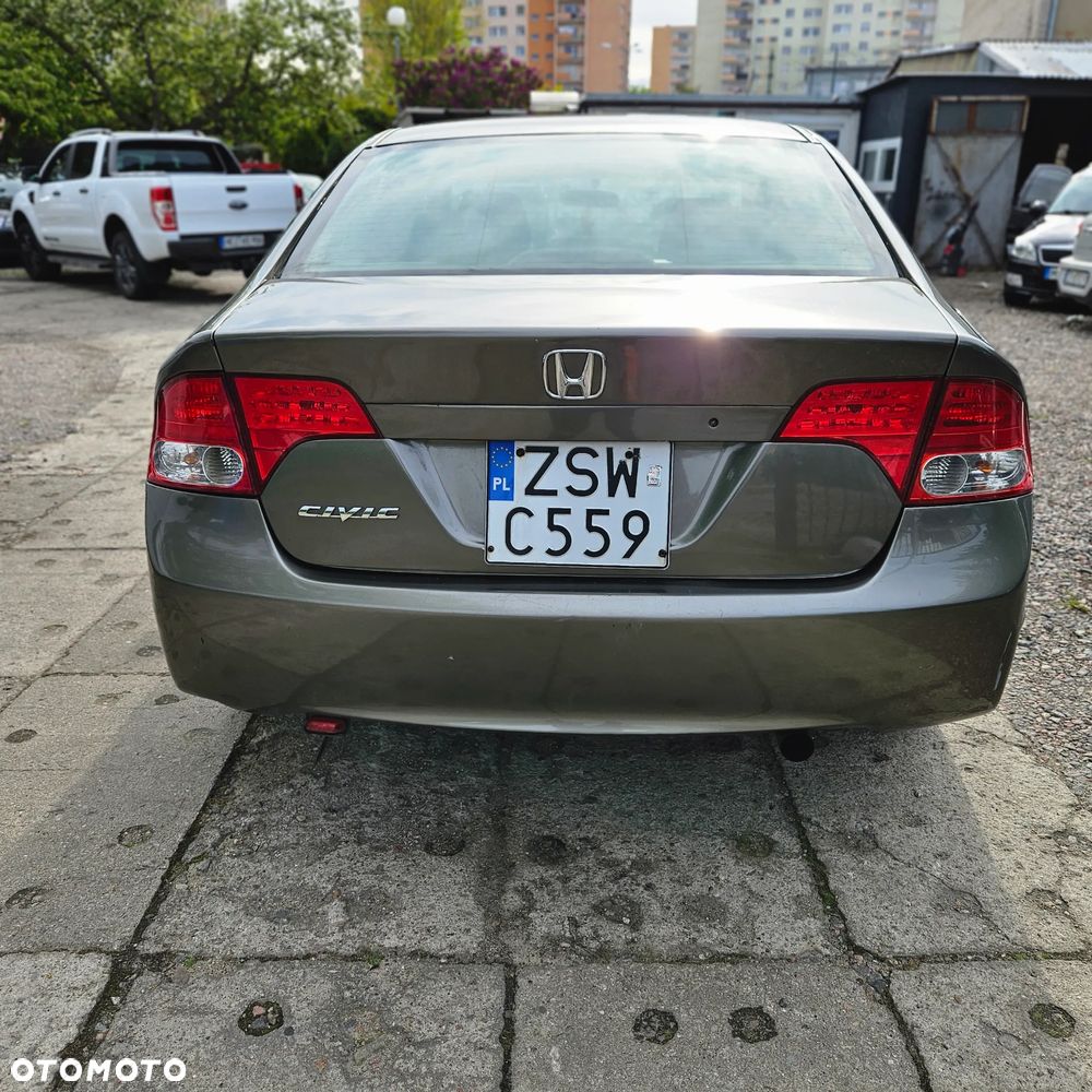 Honda Civic 1.8i-VTEC Automatik Executive - 12
