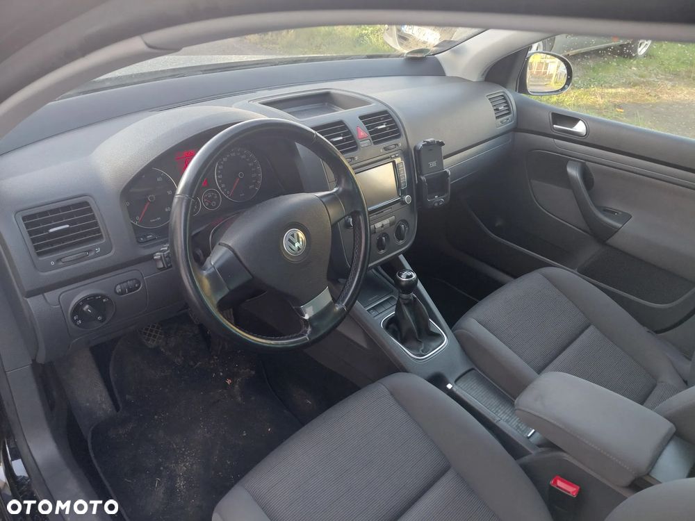 Volkswagen Golf - 14