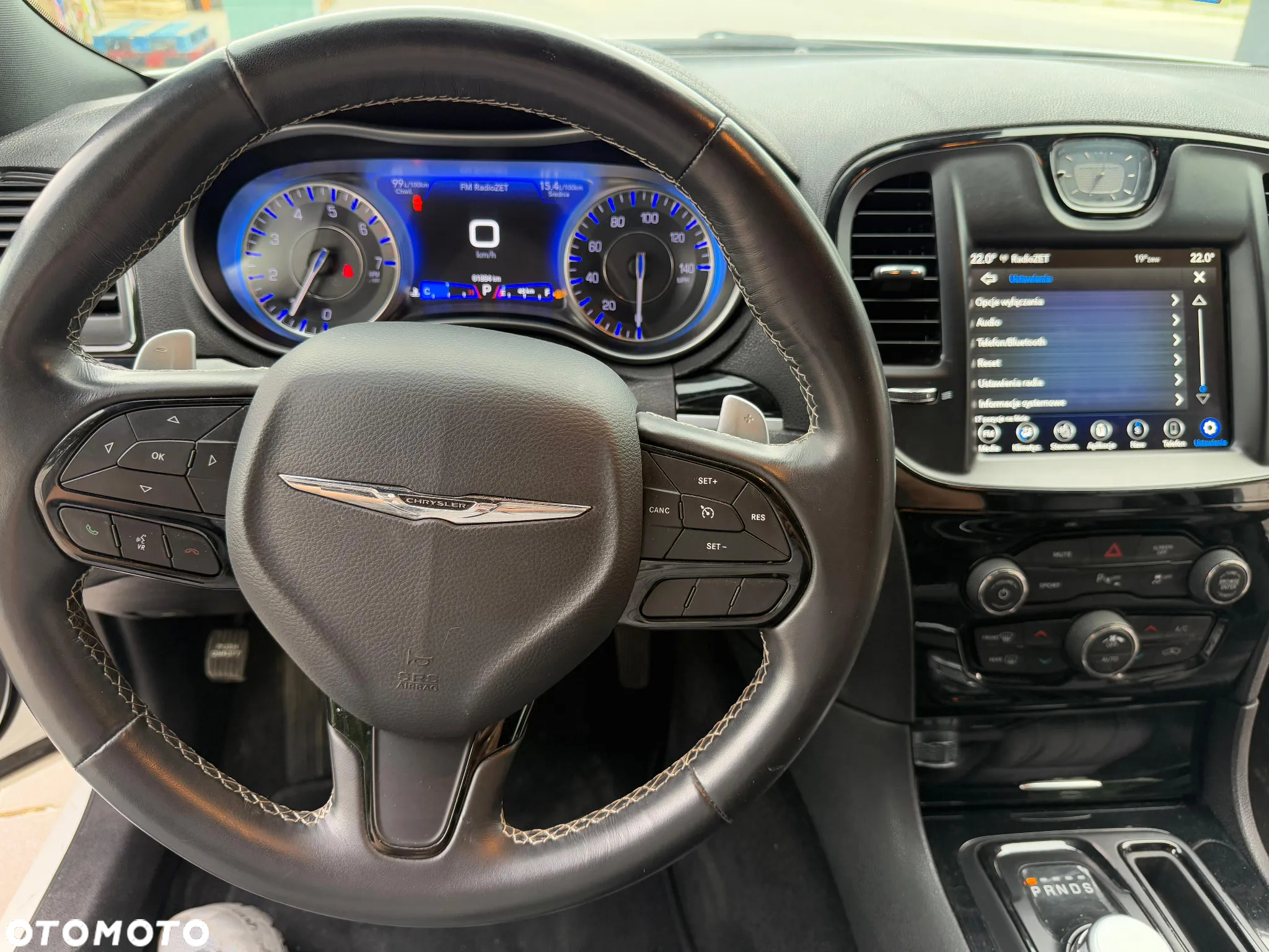 Chrysler 300s - 17