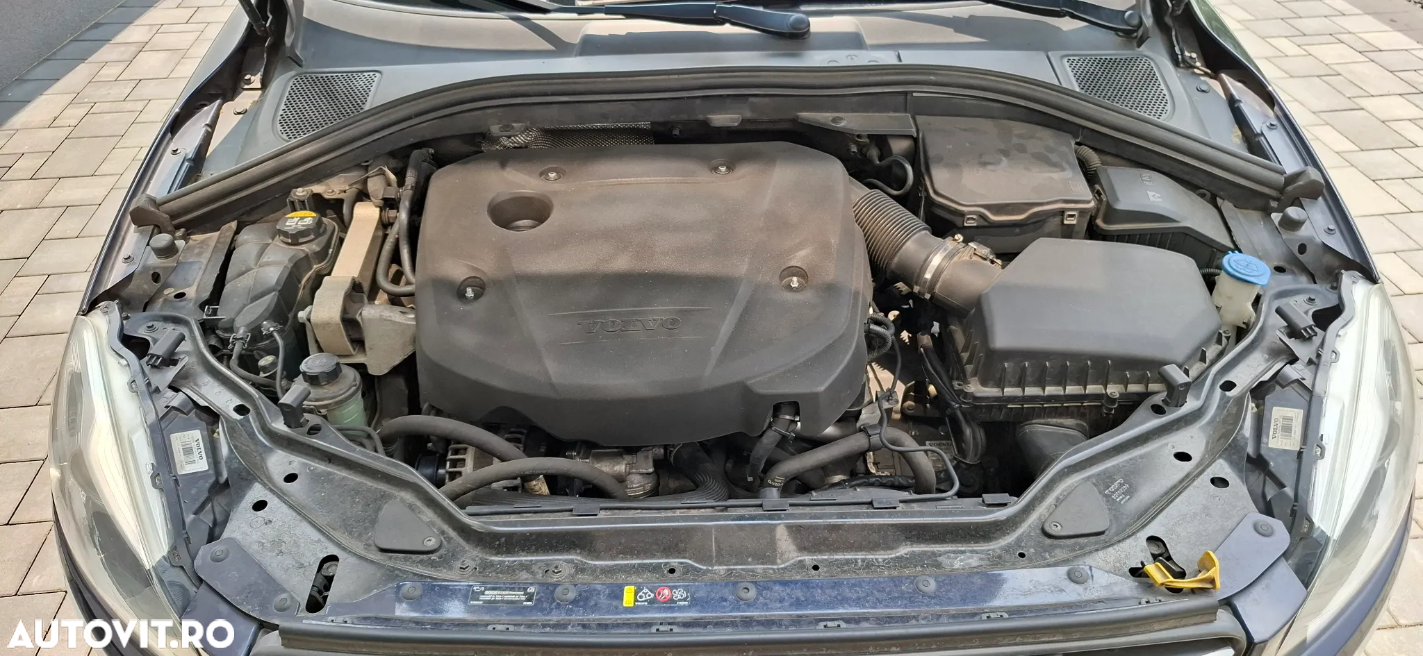 Volvo XC 60 - 25