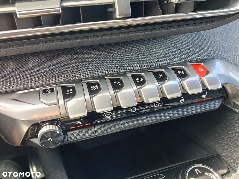 Peugeot 3008 1.6 BlueHDi Crossway S&S EAT6 - 21