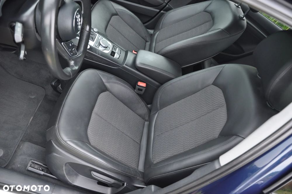 Audi A3 Sportback 1.4 TFSI CoD ultra Ambiente S tronic - 19