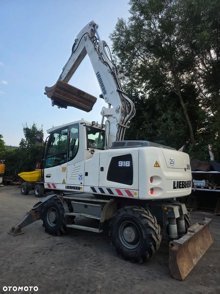 Liebherr A916 - 15
