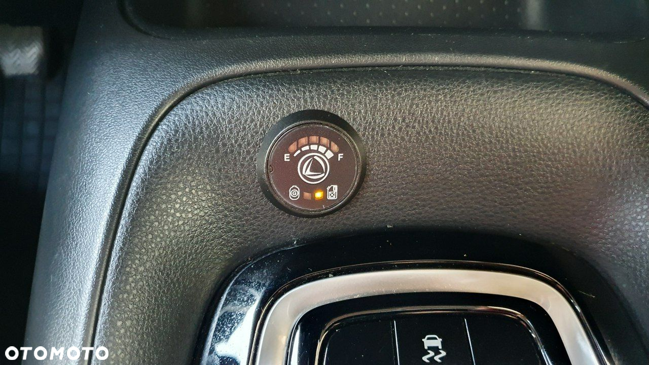 Toyota Corolla 1.6 Comfort - 34
