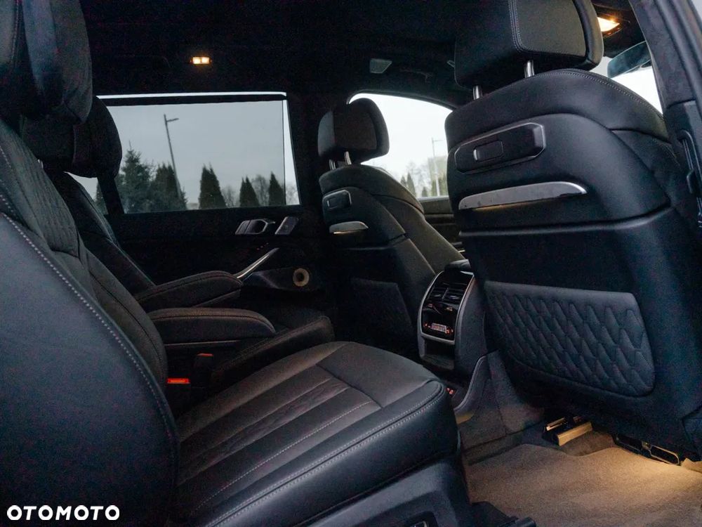 BMW X7 - 15