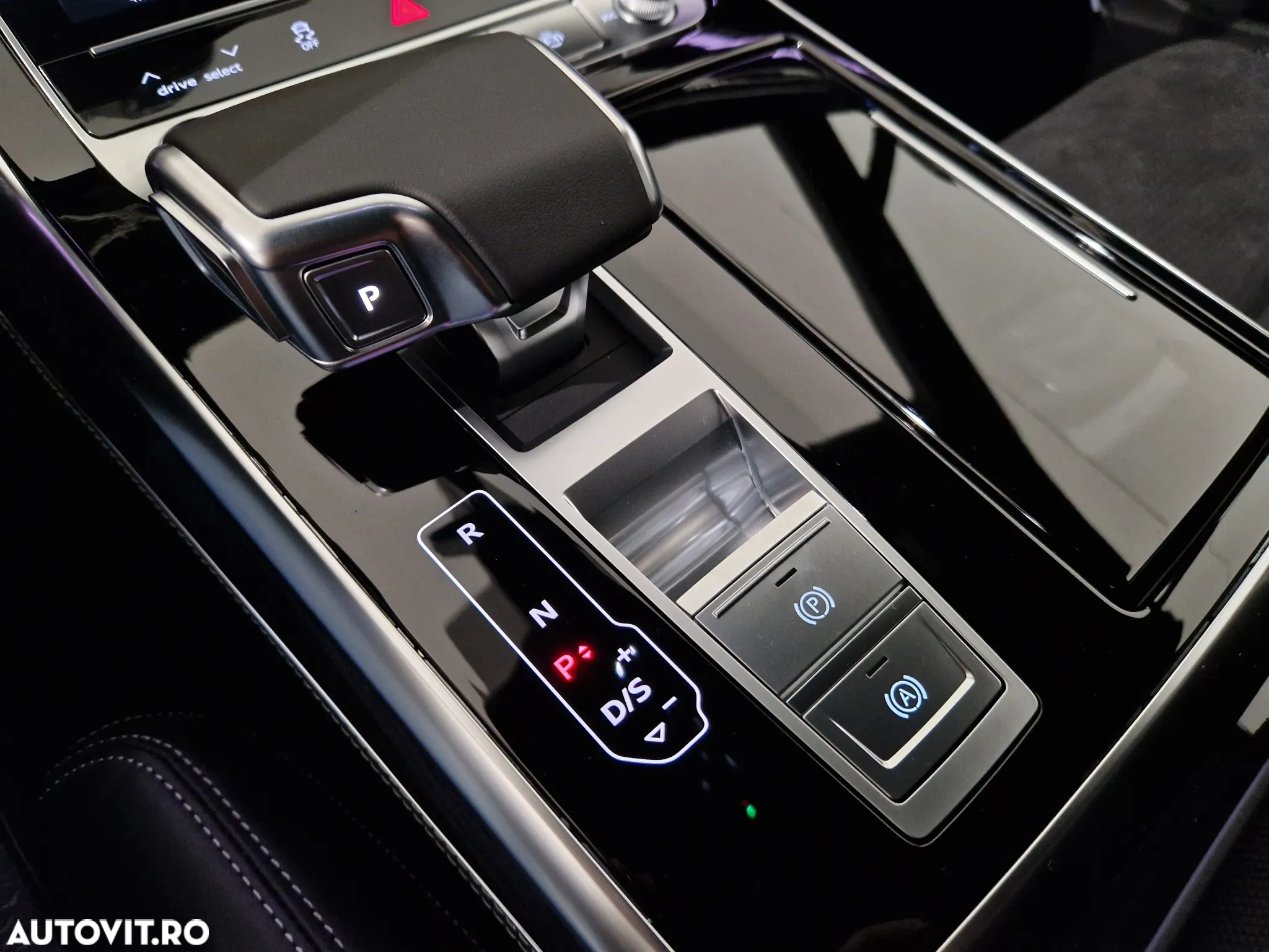 Audi Q7 3.0 55 TFSIe quattro Tiptronic S Line - 32