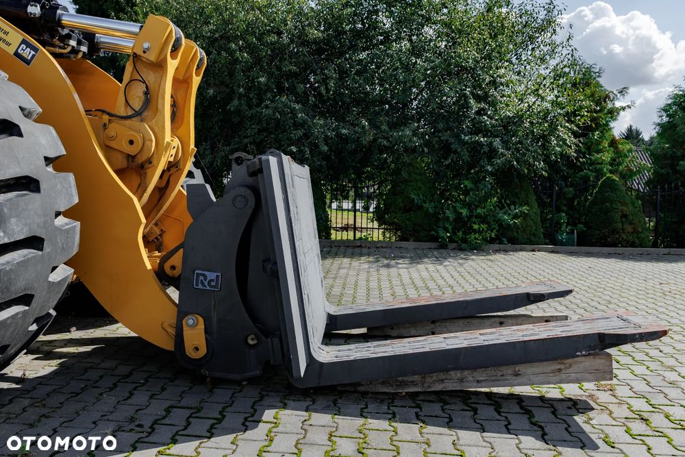 Caterpillar CAT 980M - 6