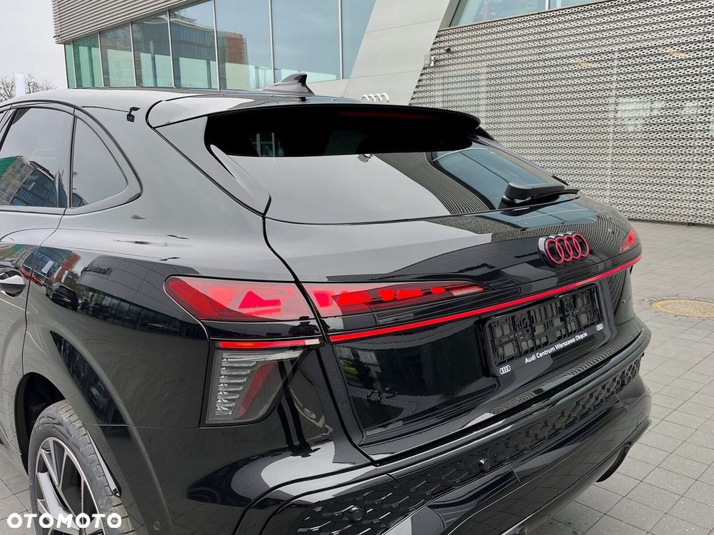 Audi Q3 Sportback - 11