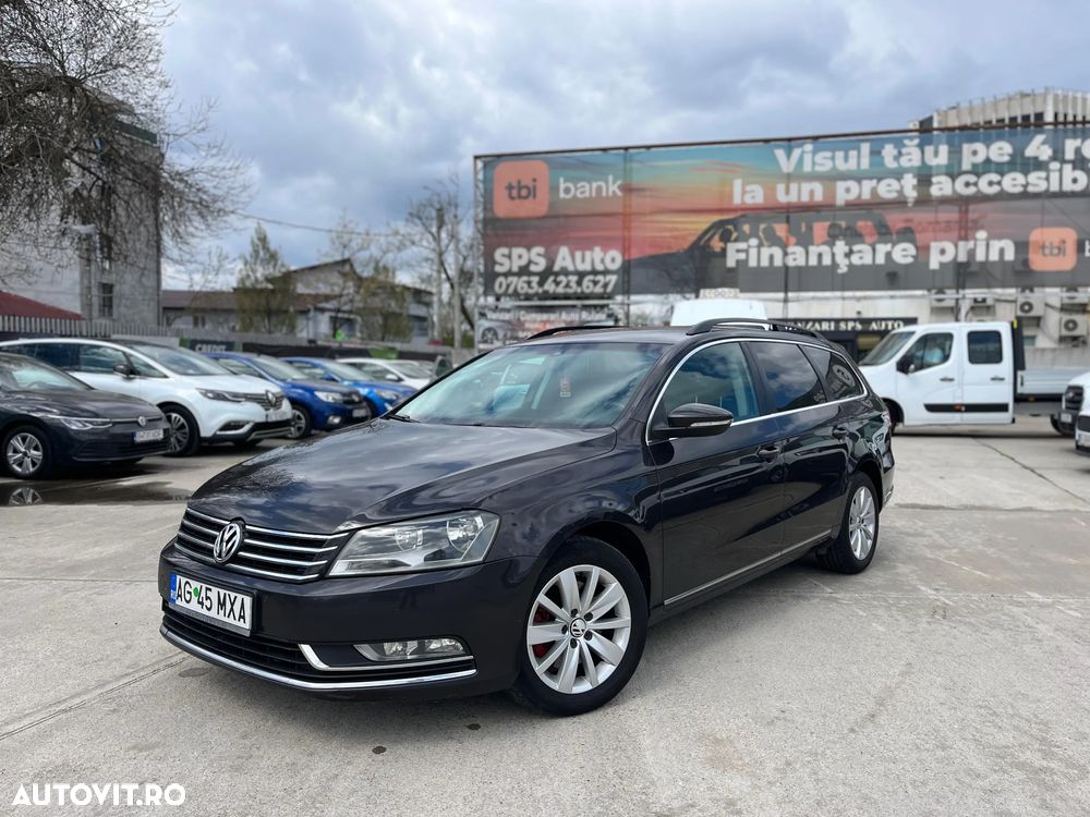 Volkswagen Passat - 1