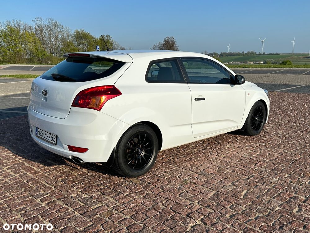 Kia ProCeed 1.4 M - 3