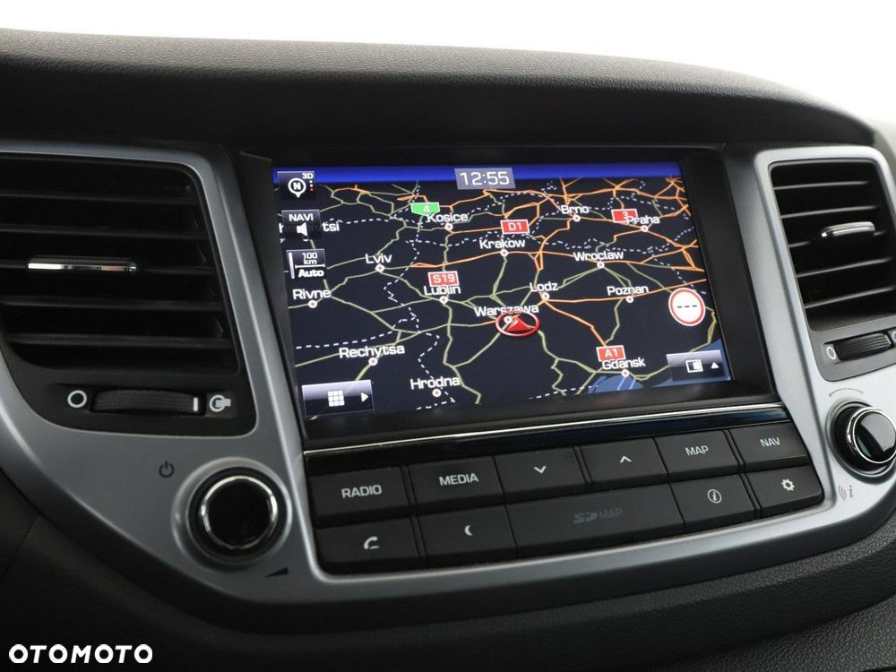 Hyundai Tucson 1.7 CRDI BlueDrive Style 2WD - 25