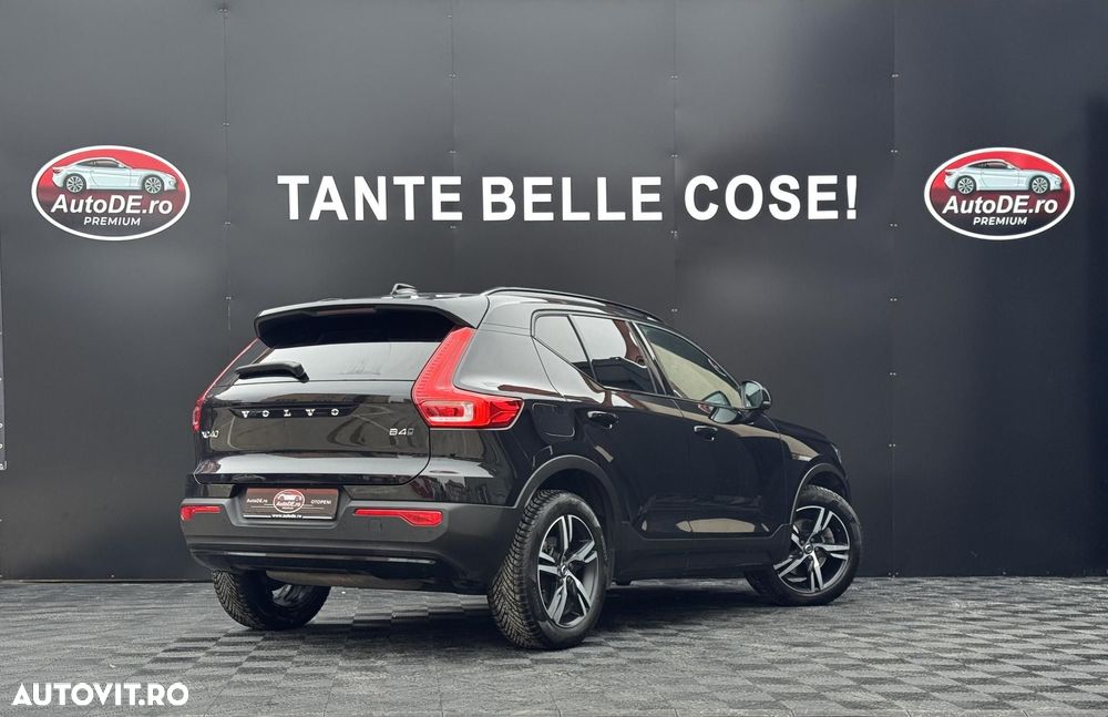 Volvo XC 40 B4 AT8 AWD Mild Hybrid R-Design - 4