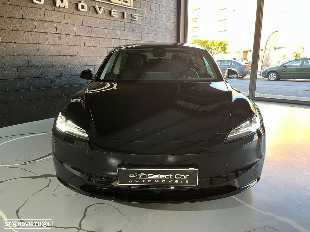 Tesla Model 3 2026 photo 2