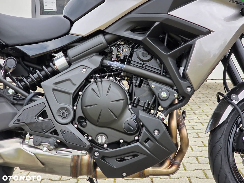 Kawasaki Versys 650 - 9