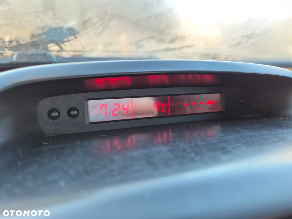 Suzuki Grand Vitara 1.9 DDiS - 18