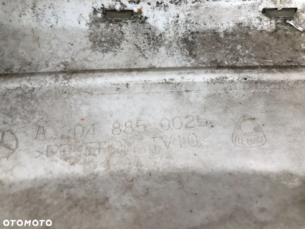 Zderzak przód Mercedes C klasa W204 07-10 a2048850025 grill - 4