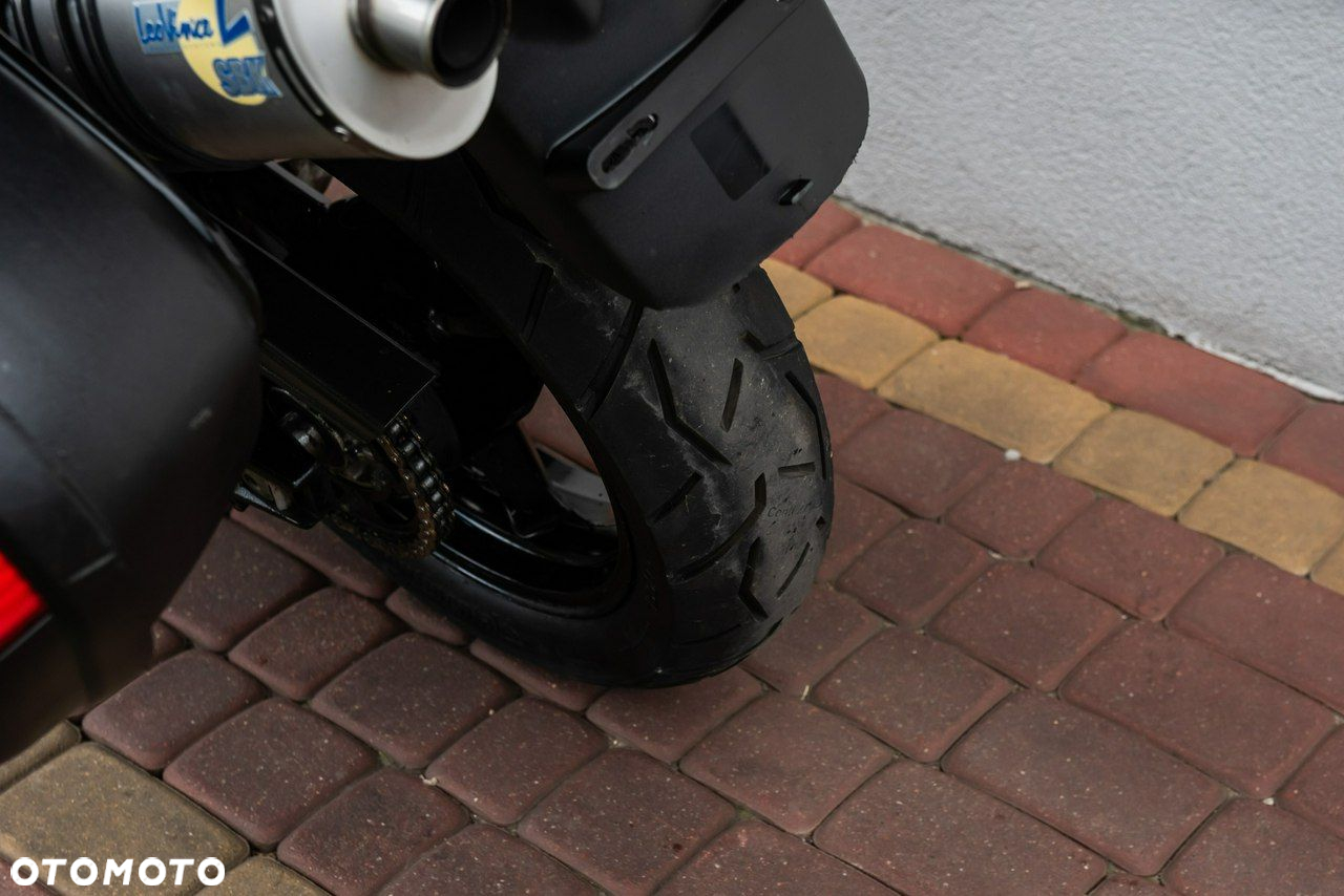 Suzuki DL - 8