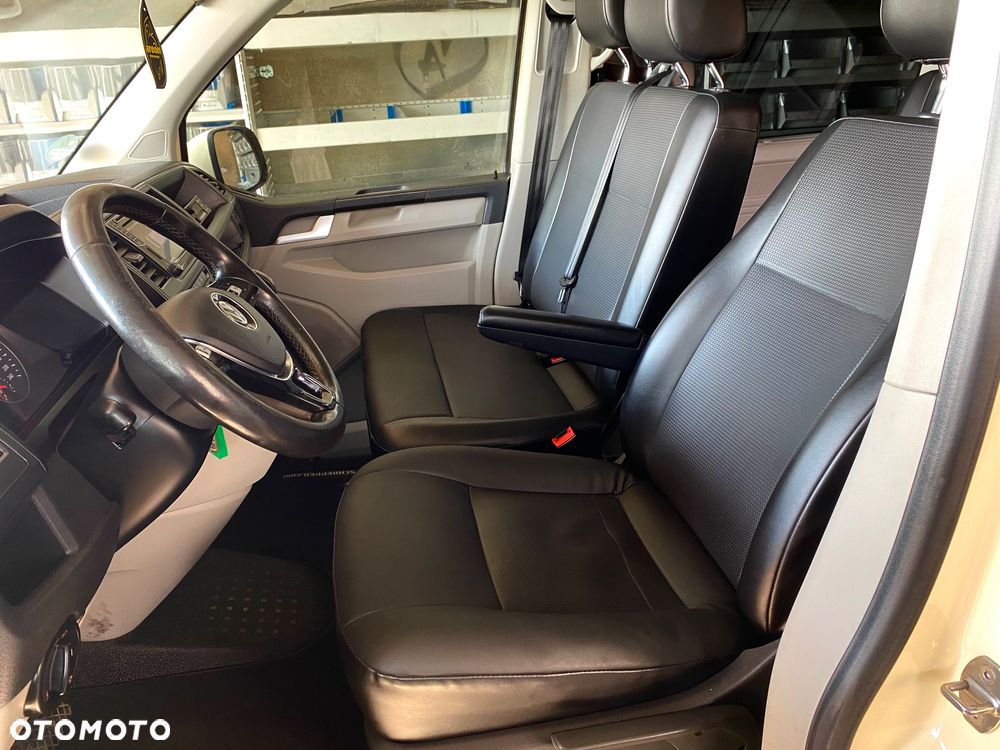 Volkswagen Transporter - 12