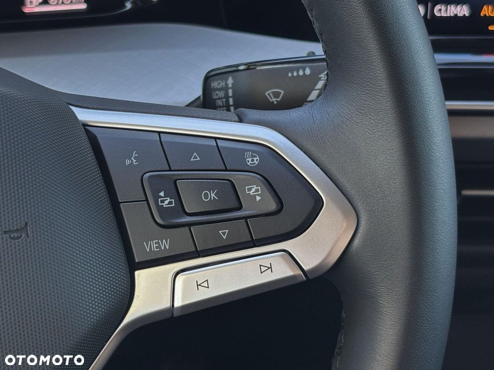 Volkswagen Golf 1.5 TSI EVO Life - 26