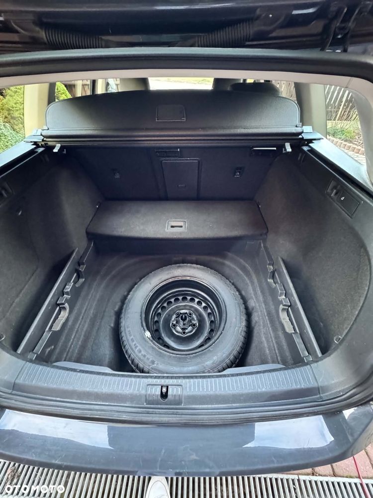 Volkswagen Golf - 8