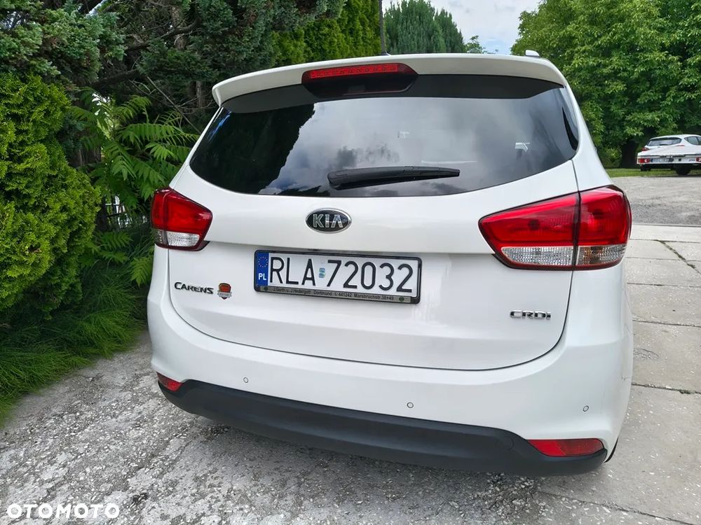 Kia Carens 1.7 CRDi 115 Dream Team Edition - 11