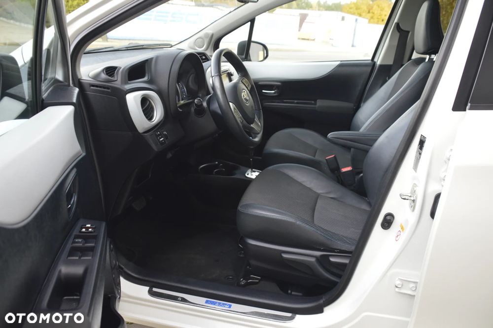 Toyota Yaris - 7