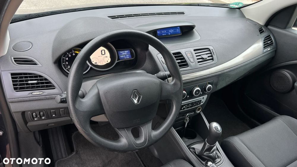 Renault Megane 1.6 16V Authentique - 5