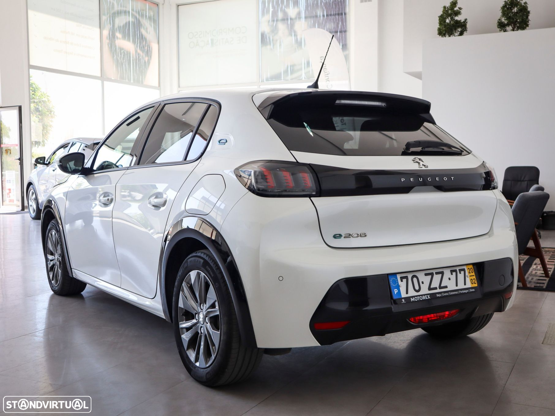 Peugeot e-208 - 5