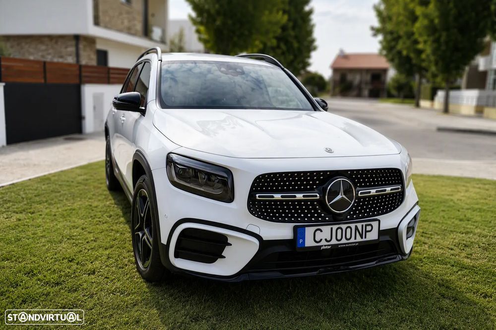 Mercedes-Benz GLB 200 AMG Line — fotografia 4