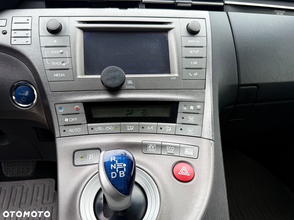 Toyota Prius 1.8 HSD Prestige - 14