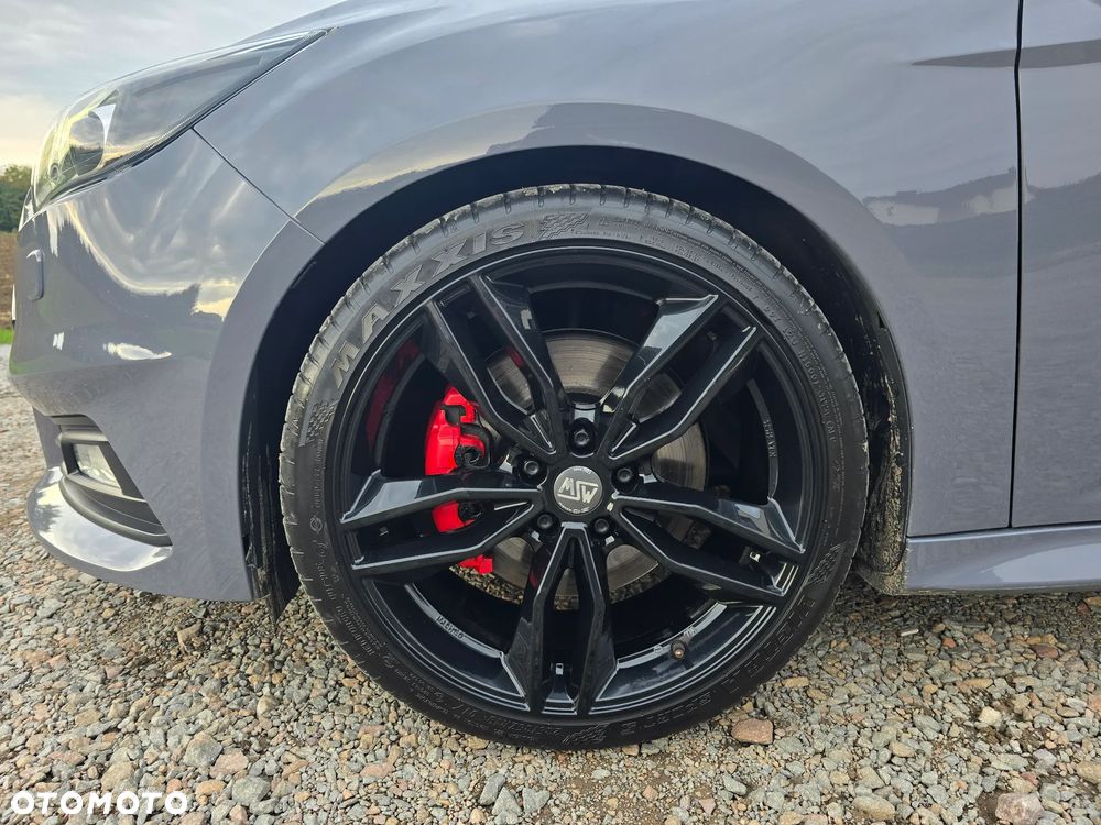 Ford Focus 2.0 EcoBoost ST mit Leder-Sport-Paket - 14