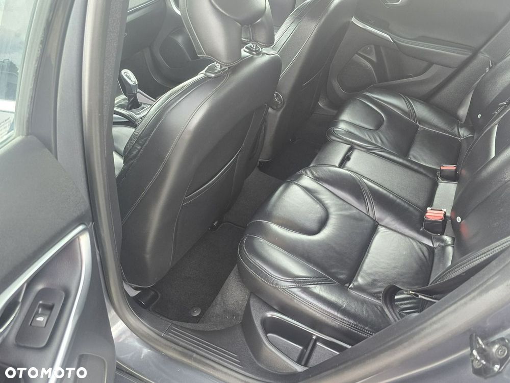 Volvo V40 - 28