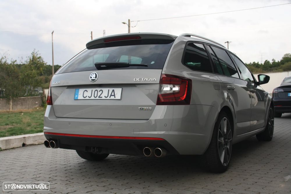 Skoda Octavia Break 2.0 TDI DSG RS - 3