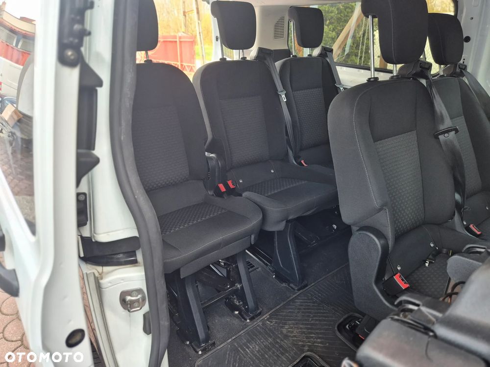 Ford Transit Custom 320 L2H1 Limited (bryg.) - 16