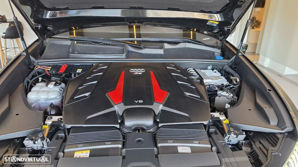 Audi RS Q8 4.0 TFSI quattro Tiptronic - 33