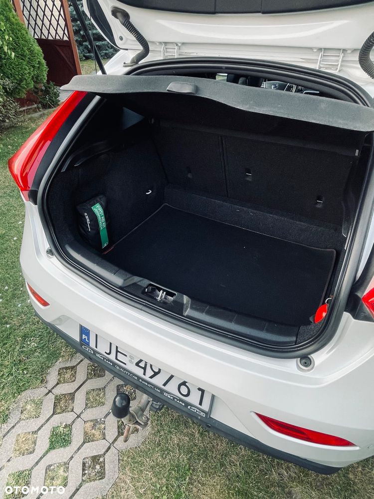 Volvo V40 D2 Drive-E Ocean Race - 12