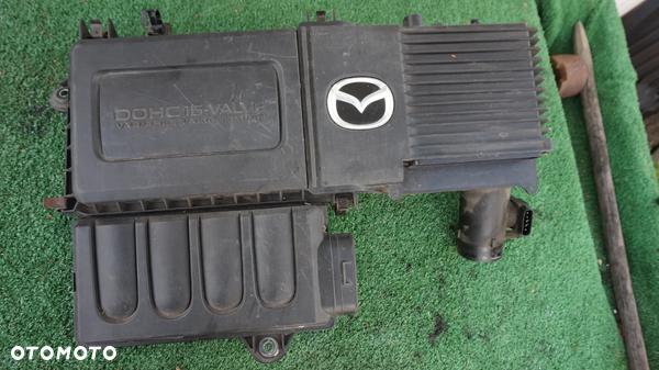 Mazda 3 BK 1.6 16V obudowa filtra powietrza Z627 2003-