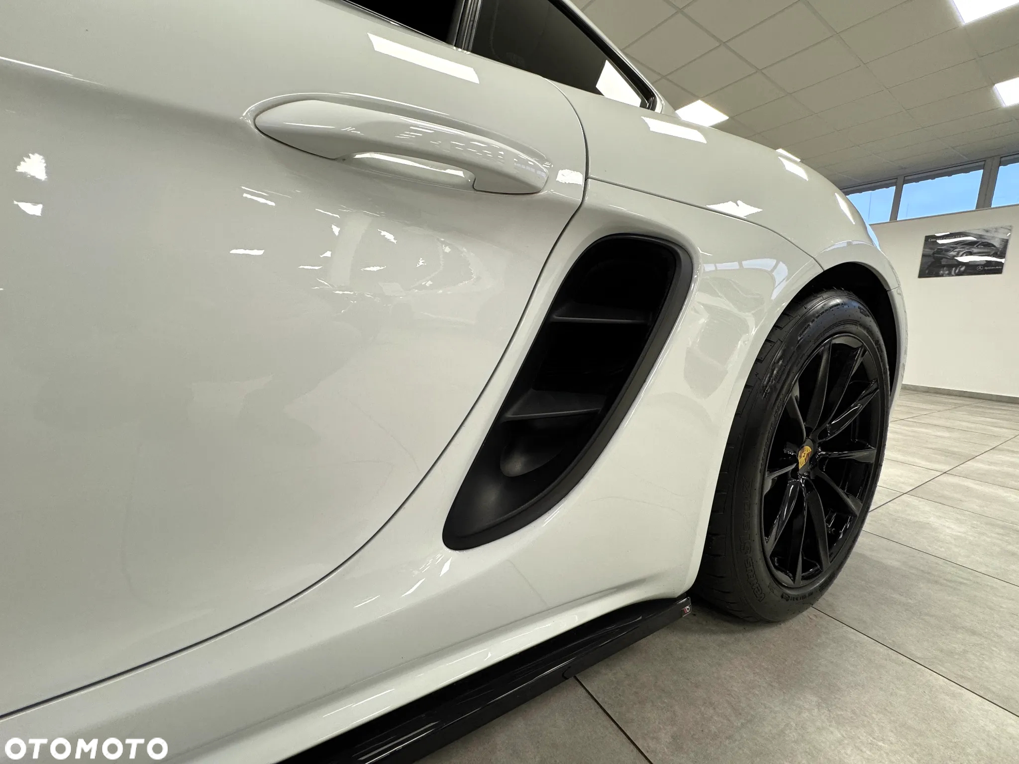 Porsche Cayman - 29