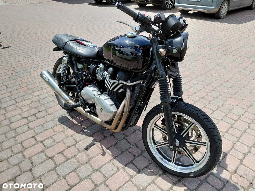 Triumph Bonneville - 7